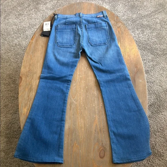 Hudson Flare Denim Jeans - Picture 5 of 17